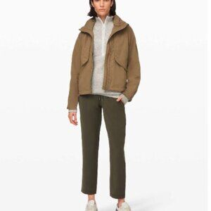 Lululemon On the Fly 7/8 Pant *Woven Size:10